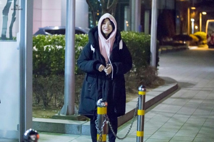 뭔데 이렇게 귀엽나싶은 물오른 김소혜 | 인스티즈