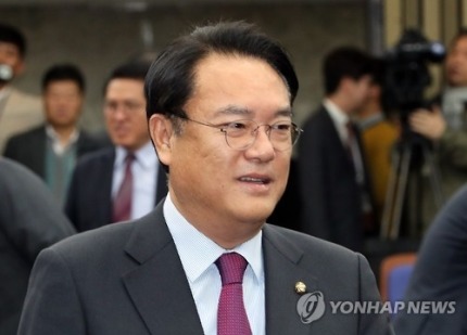 정진석 "대통령이 여야합의 안 지키면 與의원들 전원 사퇴" | 인스티즈