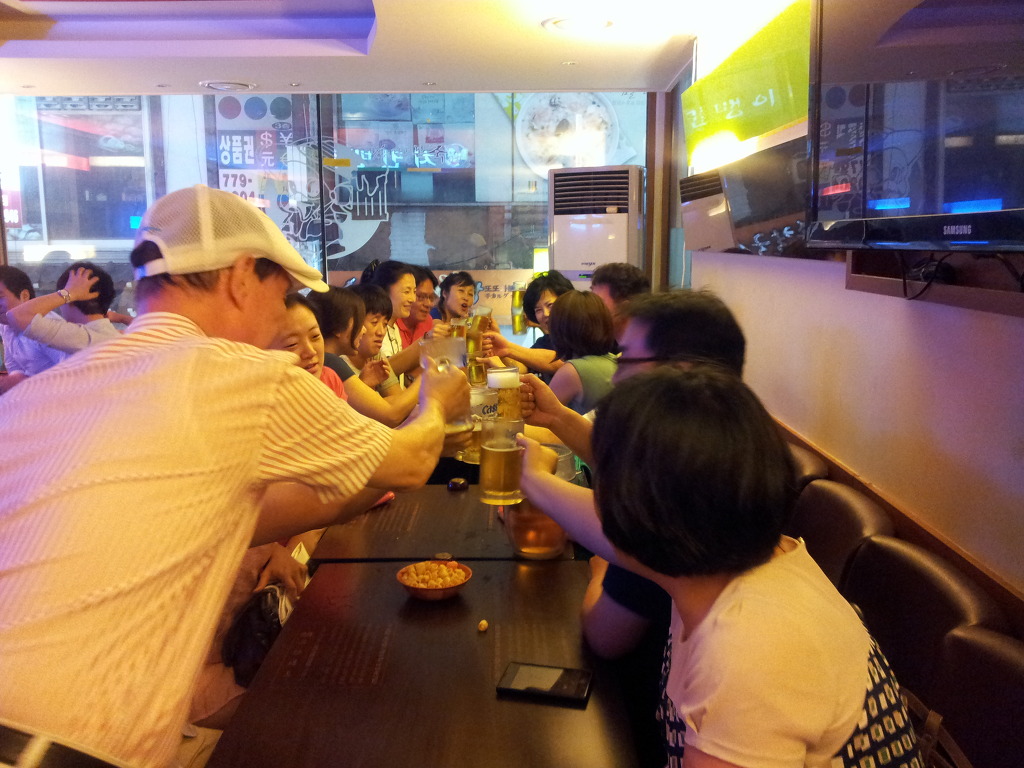 명동치킨 이미지