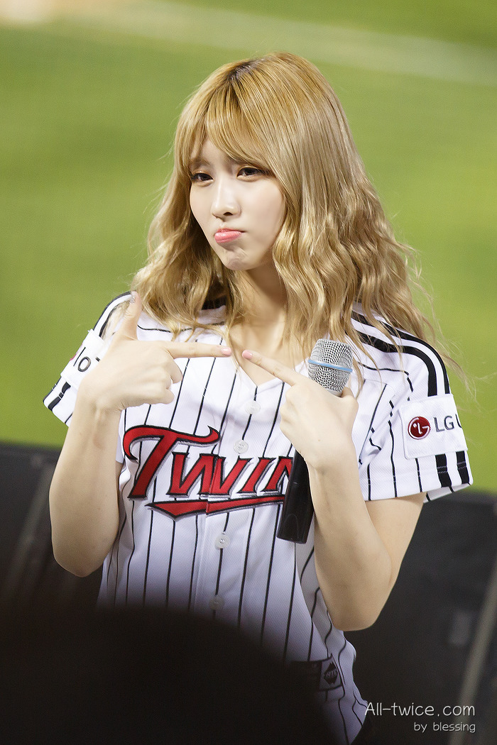 모모F 이미지