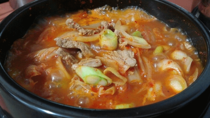 아침점심저녁야식 돼지고기 김치찌개 움짤 gif | 인스티즈