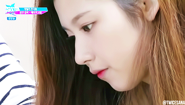 콧대 장난아닌 트와이스 사나 | 인스티즈