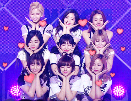 [트와이스] 1주년 기념 멤버 단체 짤 모음.jpg | 인스티즈