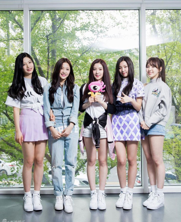없는 멤버 자리 비워두는 따수운 레드벨벳.jpg | 인스티즈