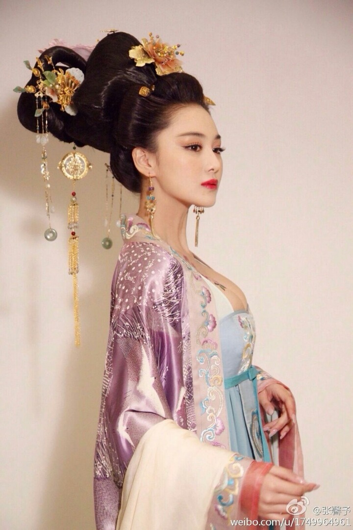판빙빙이 얼마나 화려하게 생겼는지 실감나는짤.jpg | 인스티즈