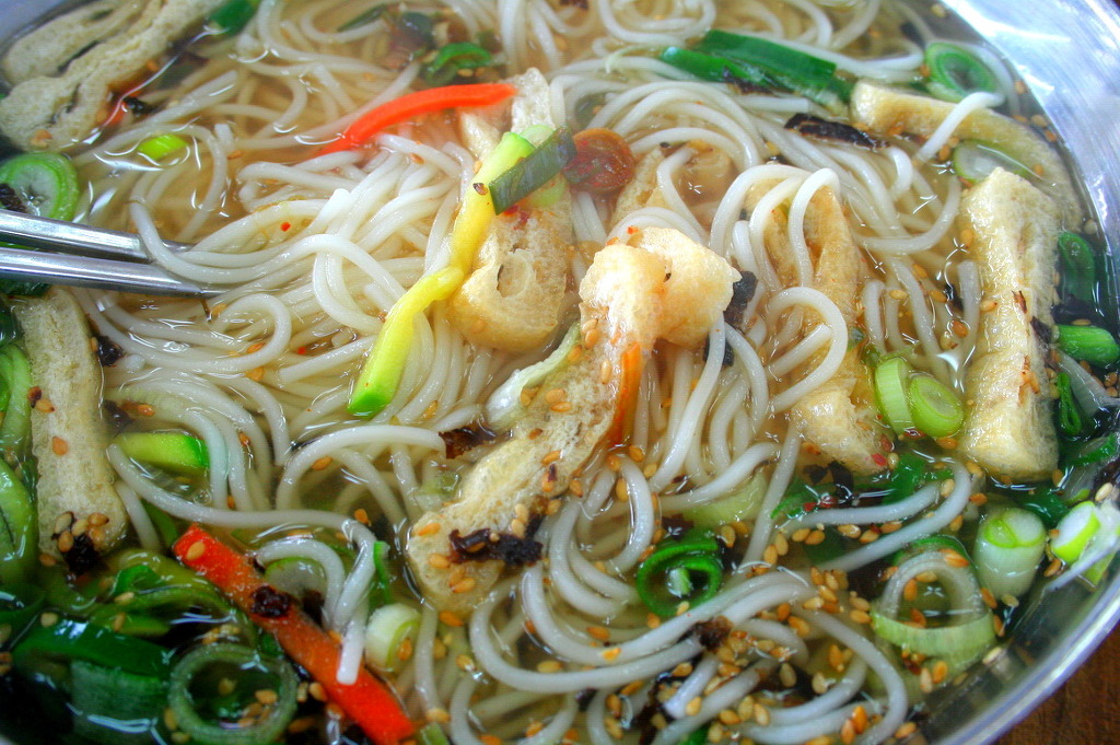 국수 먹기의 달인 | 인스티즈