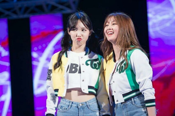 뾰루퉁한 트와이스 나연 | 인스티즈