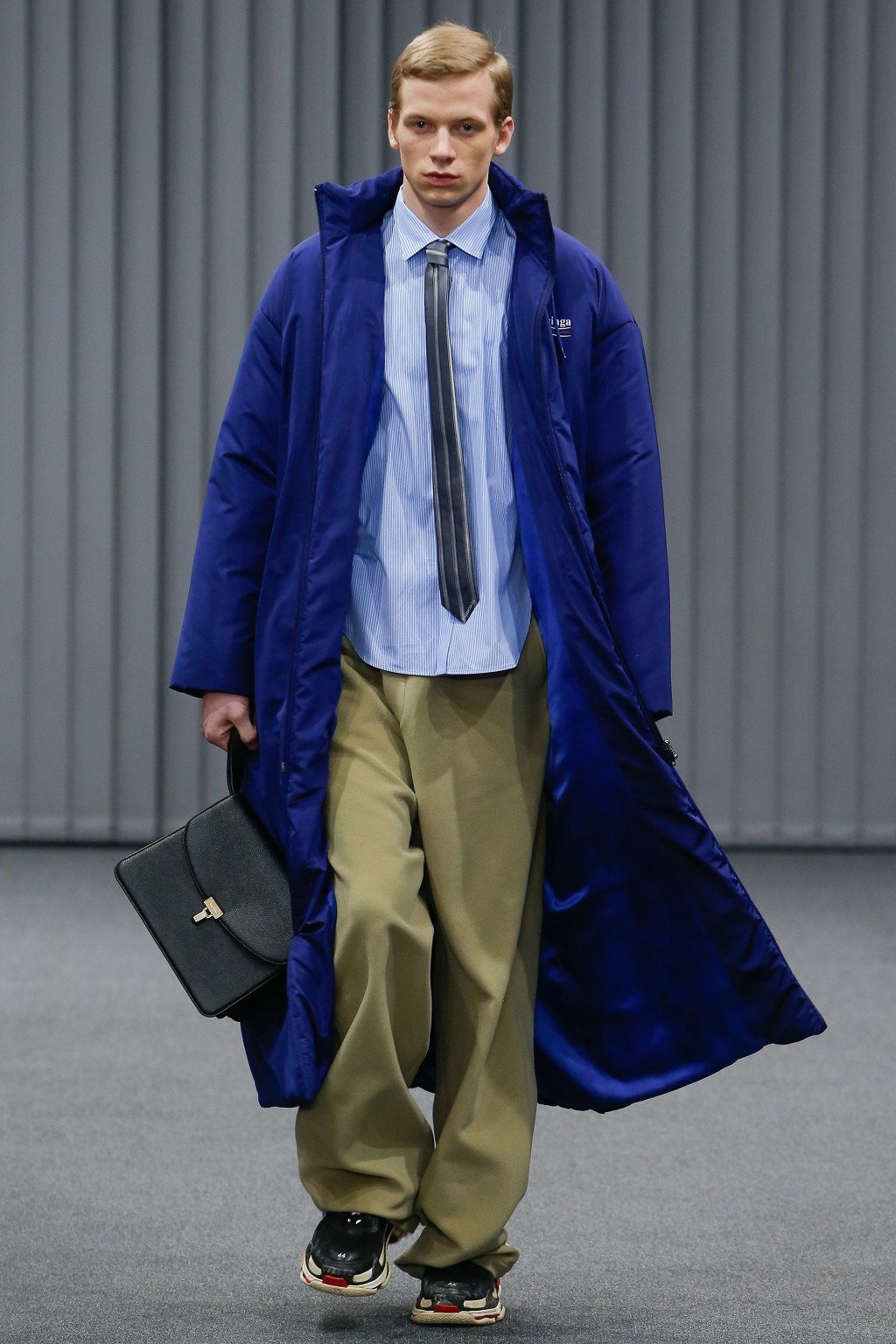 베트멍의 2번째 Balenciaga 2017.18 F/W 남성복 컬렉션 | 인스티즈