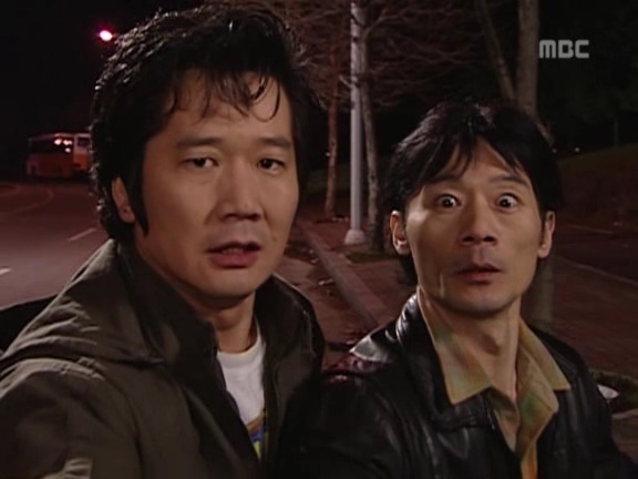 [거침없이하이킥] 장난감으로 싸우는 박해미랑 민용이 ㅋㅋㅋㅋㅋㅋ.jpg | 인스티즈