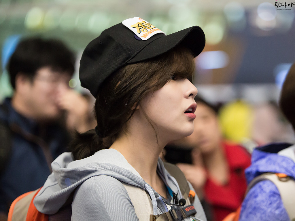 160324 인천공항 출국 에이핑크 하영 By.관다야 | 인스티즈