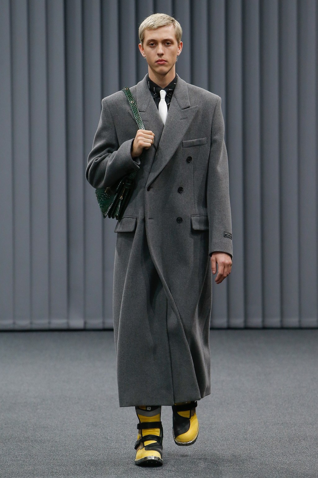 베트멍의 2번째 Balenciaga 2017.18 F/W 남성복 컬렉션 | 인스티즈