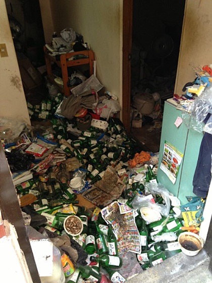 알콜중독자의 고독사 현장 (혐오주의) | 인스티즈