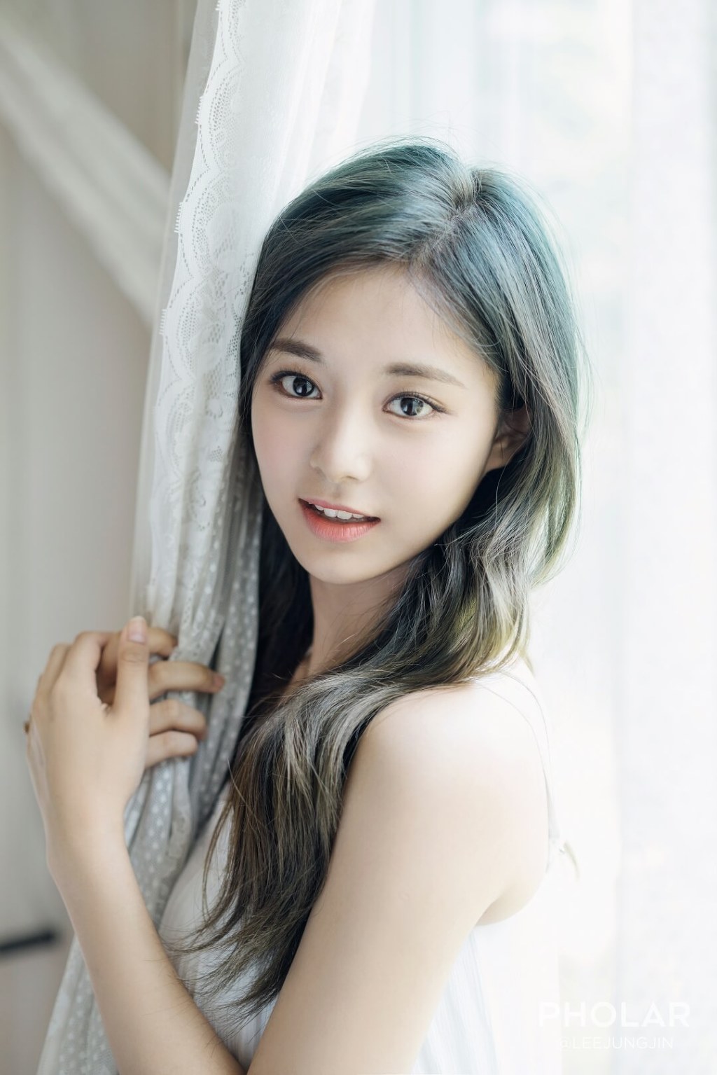 배우 이정진이 찍은 트와이스 쯔위 마지막 날 | 인스티즈