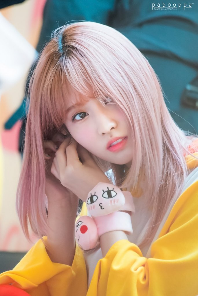 모모F 이미지