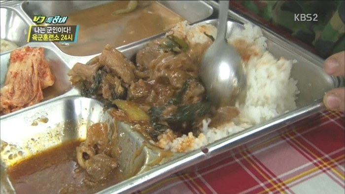 밥 먹을 때는 무척 맛있어서 엄마 생각도 안 납니다 | 인스티즈