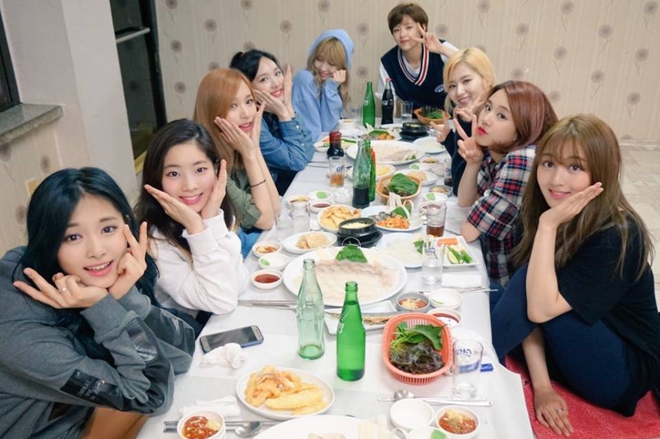 회식하는 트와이스.jpg | 인스티즈