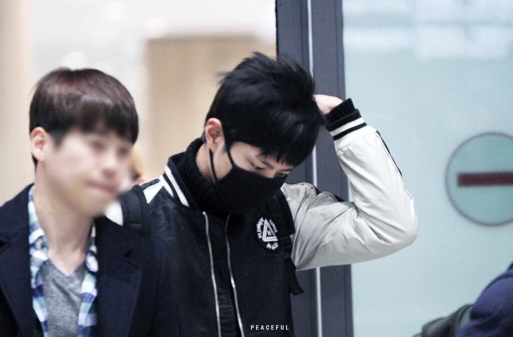 박보검 무표정 클라스.JPG | 인스티즈