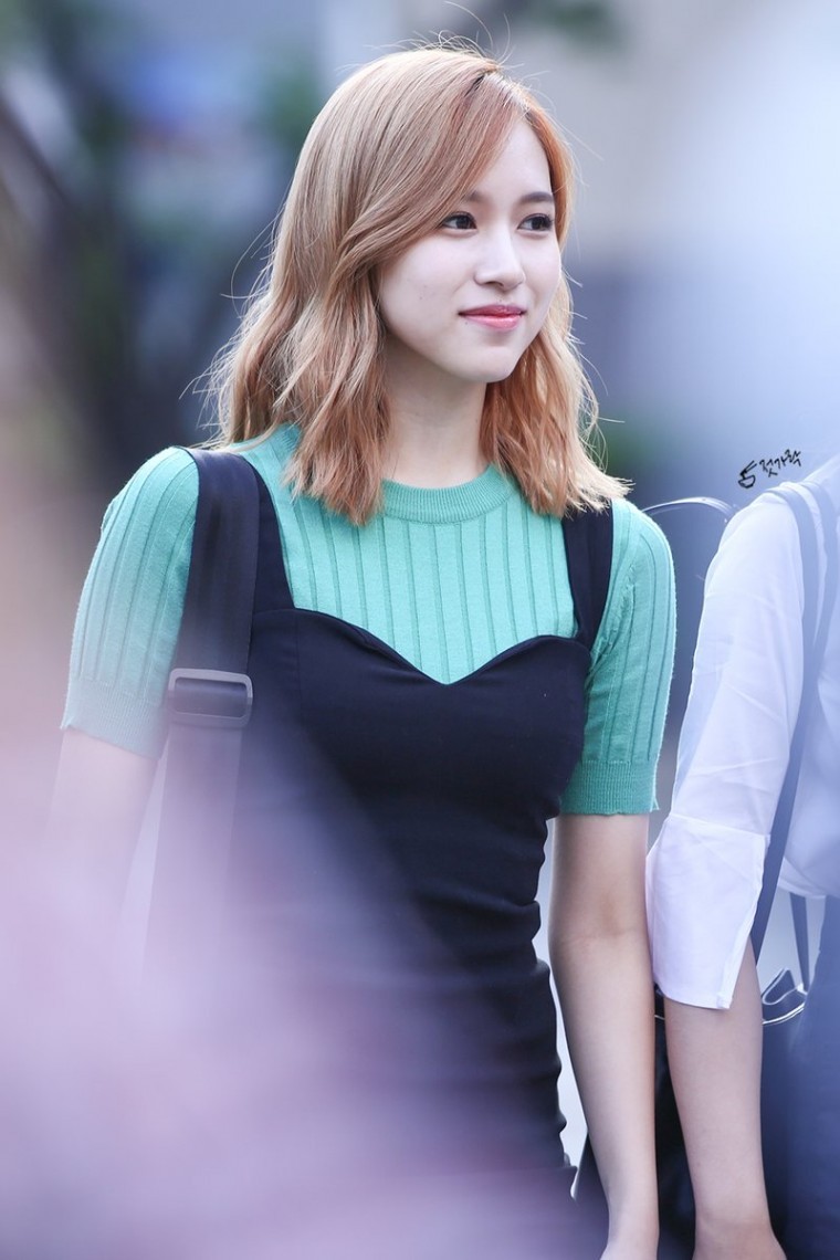 160520 뮤직뱅크 출근길 트와이스 미나 | 인스티즈