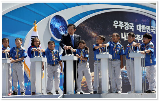 초등학교 때 교문앞에서 만나면 부러웠던 친구들 | 인스티즈