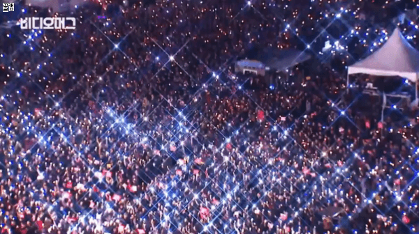 [데이터주의] 2016년 대한민국 촛불혁명.jpgif | 인스티즈