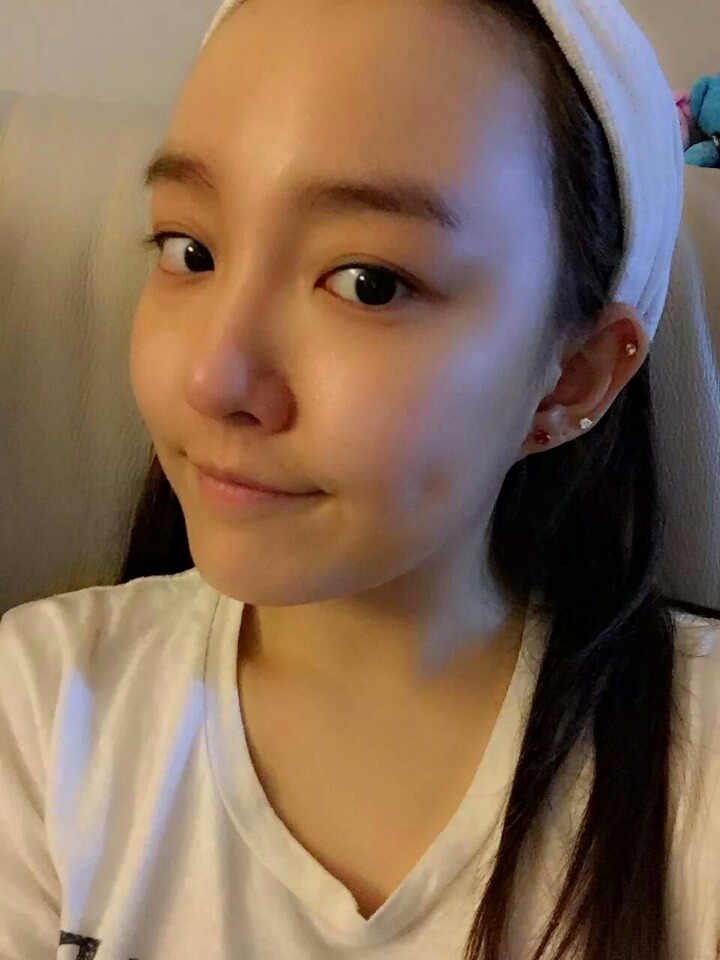 윤하네일 이미지