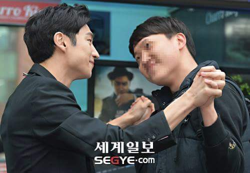 이제훈의 팬과 츄러스 먹기게임 대참사.jpg | 인스티즈