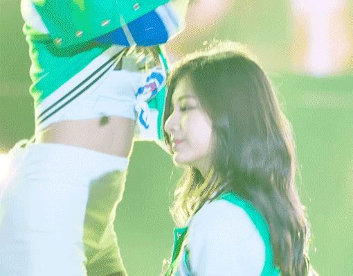 트와이스 사나 쯔위 피지컬 차이.gif | 인스티즈