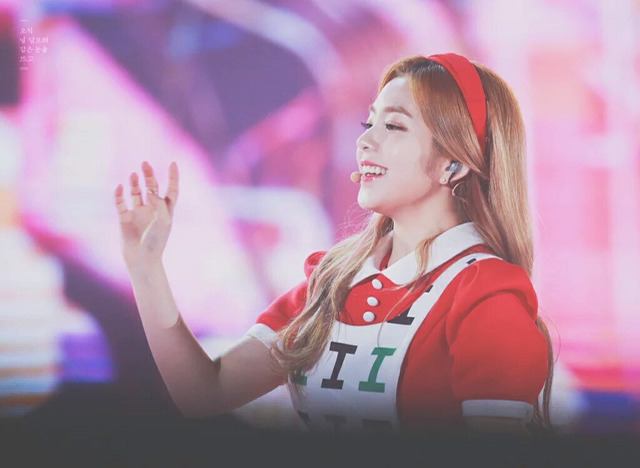 옆태보스 아이린 | 인스티즈