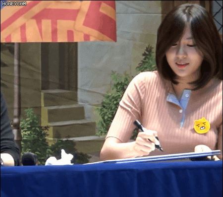 지우는 오하영.gif | 인스티즈