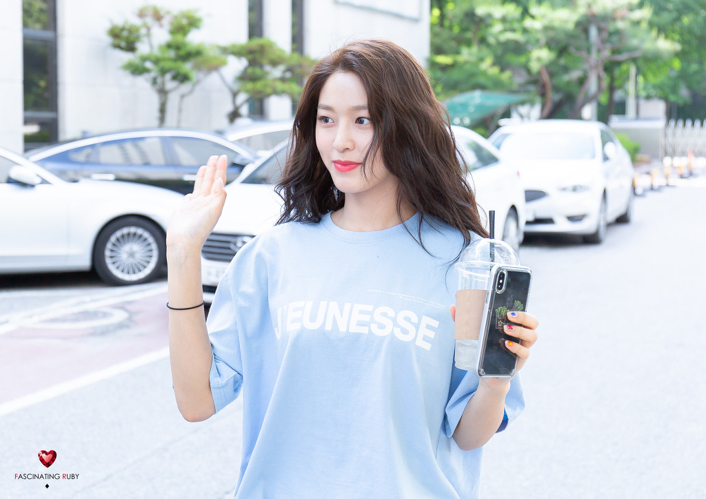 오늘 생일을 맞은 설현이.jpgif | 인스티즈
