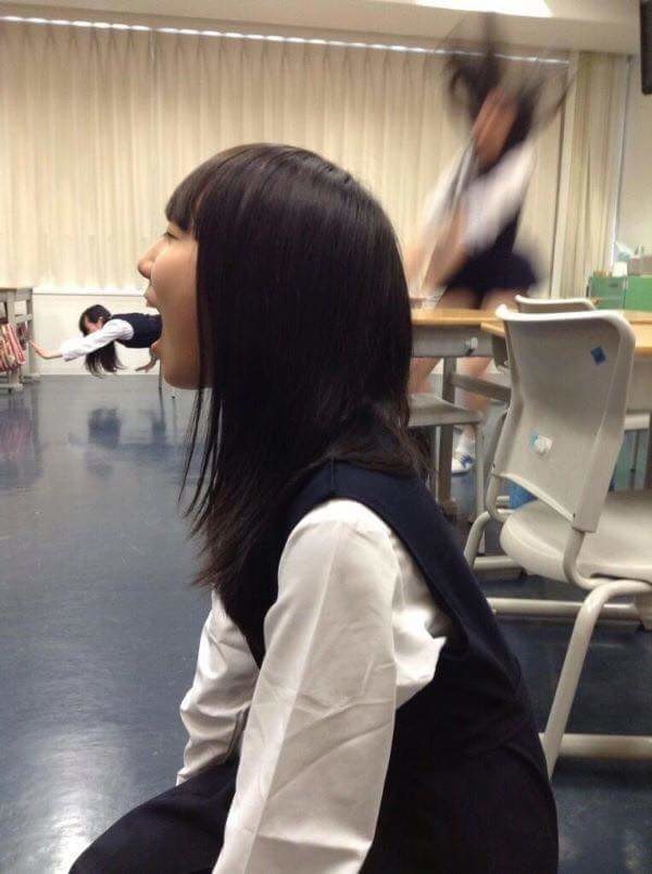 진격의 거인 놀이하는 일본 여고생들.JPG | 인스티즈