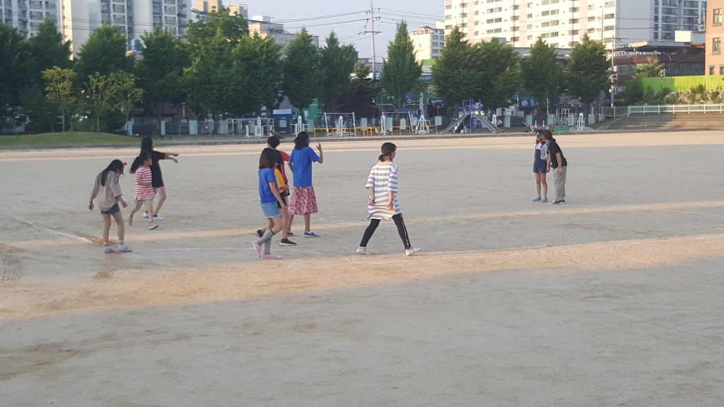 웃보 이미지