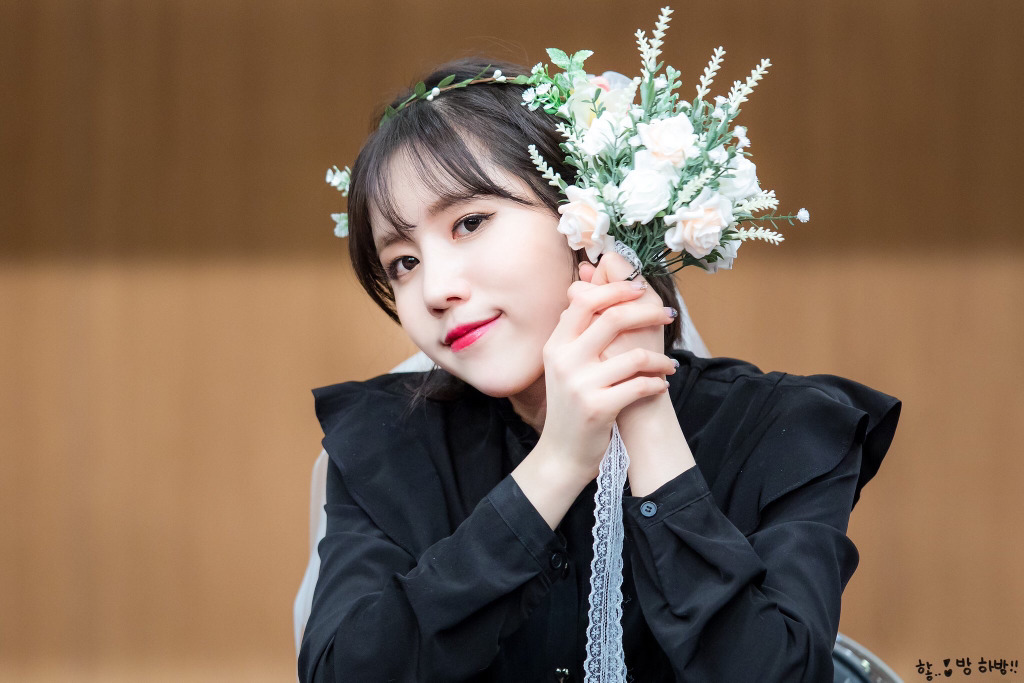 [러블리즈] 비가 오면 할 일이 많이 없어서 명은이 | 인스티즈