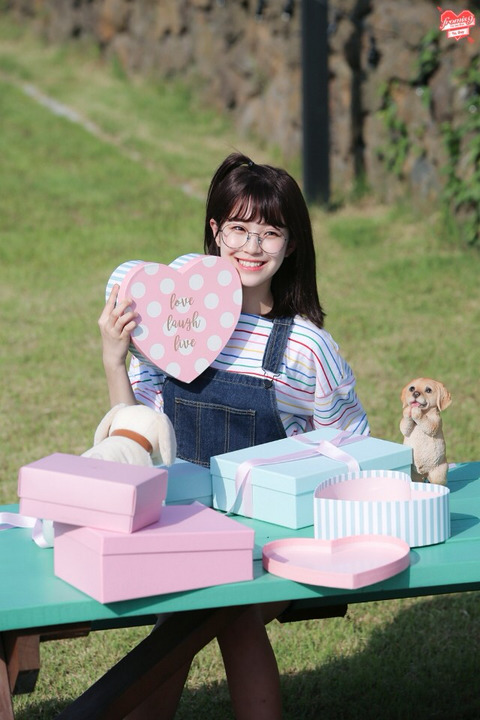 약속회 응모를 고민하다 프로미스 나인 백지헌 | 인스티즈