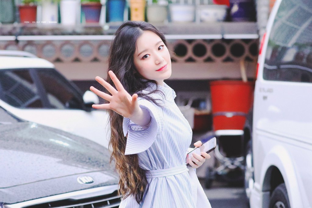 (여자)아이들의 비쥬얼담당 백설공주 슈화.jpgif (311장) | 인스티즈