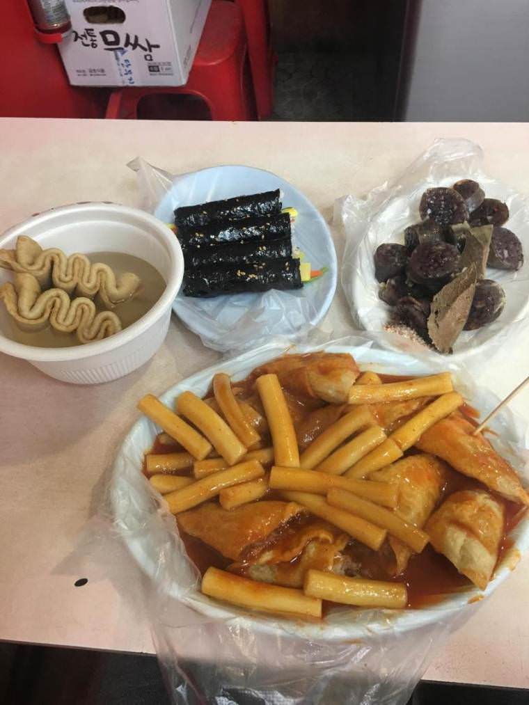 빵집 vs 분식집... 한 곳만 갈 수 있다면...? | 인스티즈