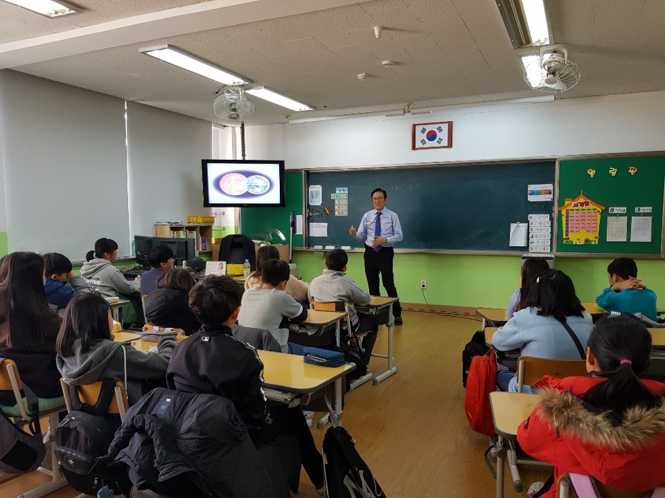 성신초등학교 이미지