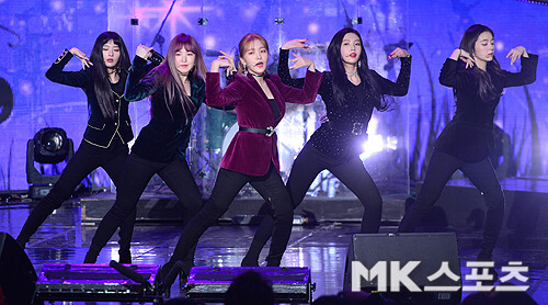 [레드벨벳] 오늘자 조이.jpg | 인스티즈