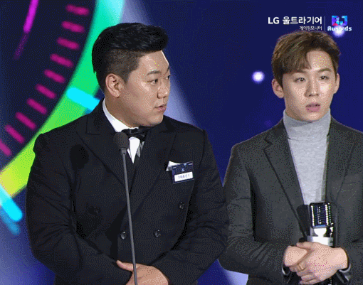 오늘자 아프리카 시상식 방송사고ㄷㄷㄷ.gif | 인스티즈