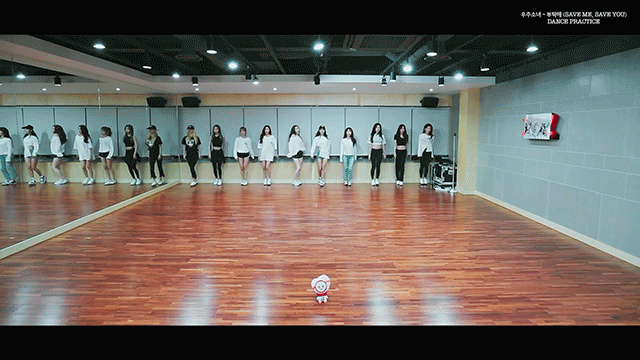 안무영상으로 욕 먹고 정신 똑디 차린 회사 (feat. 우주소녀) (데이터주의) | 인스티즈
