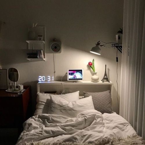침실의 분위기 있는 조명 | 인스티즈