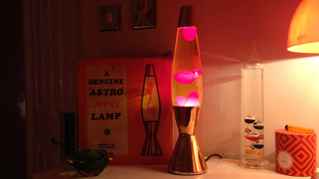 신비스러운 인테리어 소품 라바 램프 (Lava Lamp).jpgif | 인스티즈