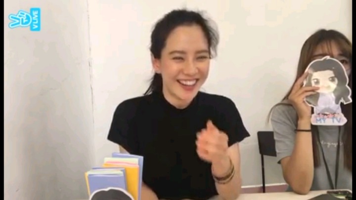 흔한 30대 여배우에게 줄임말 아는 거 있냐고 물었을 때의 답변 | 인스티즈