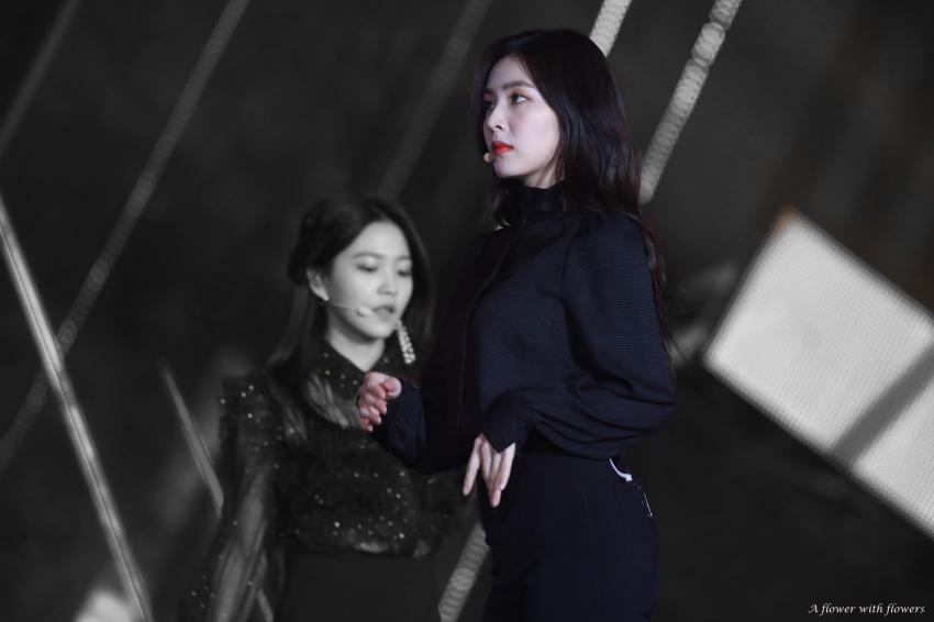 블랙이 잘 어울리는 아이린.jpg | 인스티즈