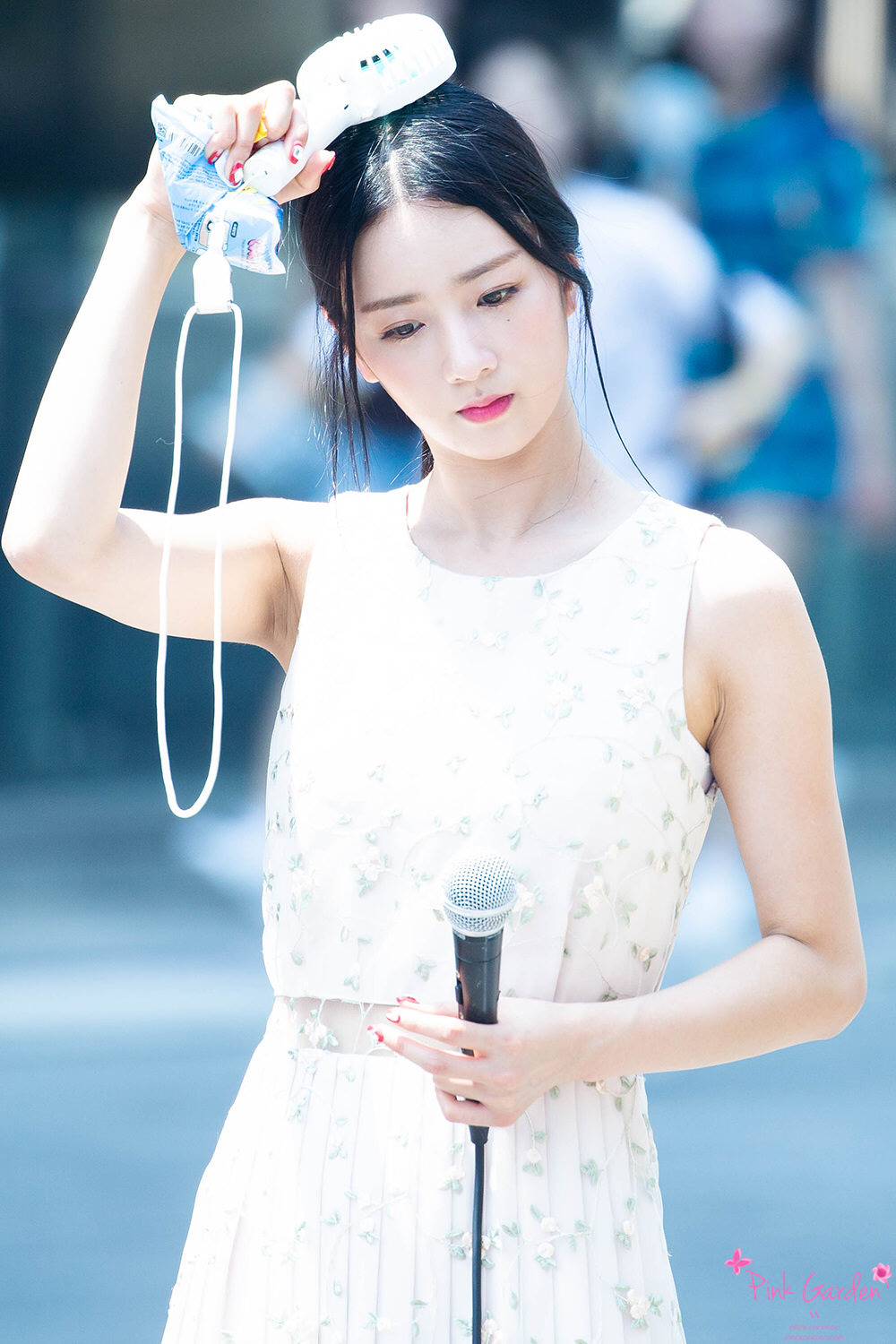 [에이핑크] 남극이라도 가고 싶은 마음이 들어서 보미 | 인스티즈