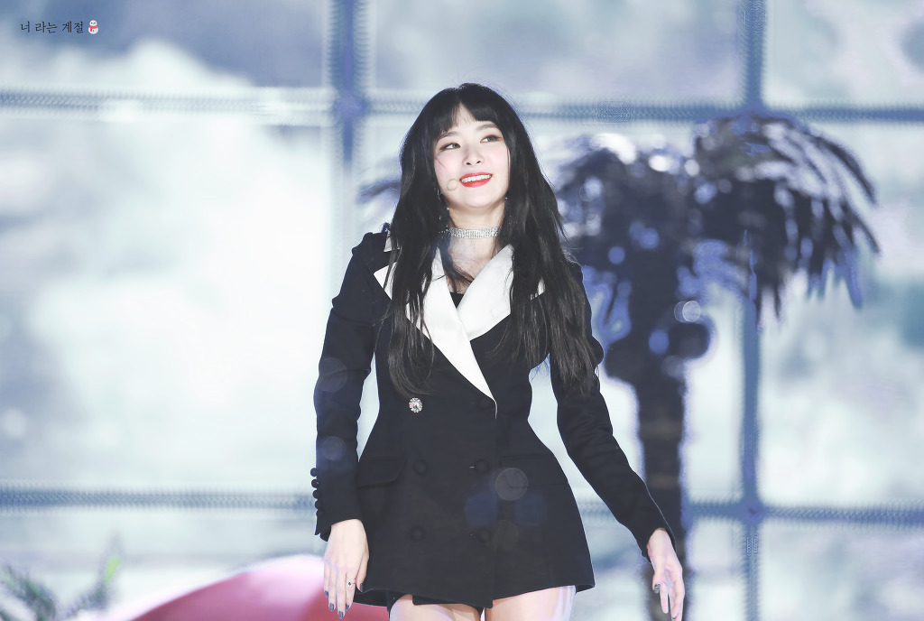 연말시상식 레드벨벳 슬기.jpg | 인스티즈