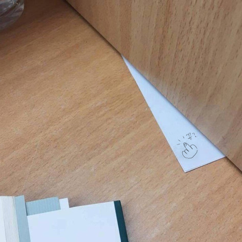 도서관 옆자리 사람한테 인사하는 방법 | 인스티즈
