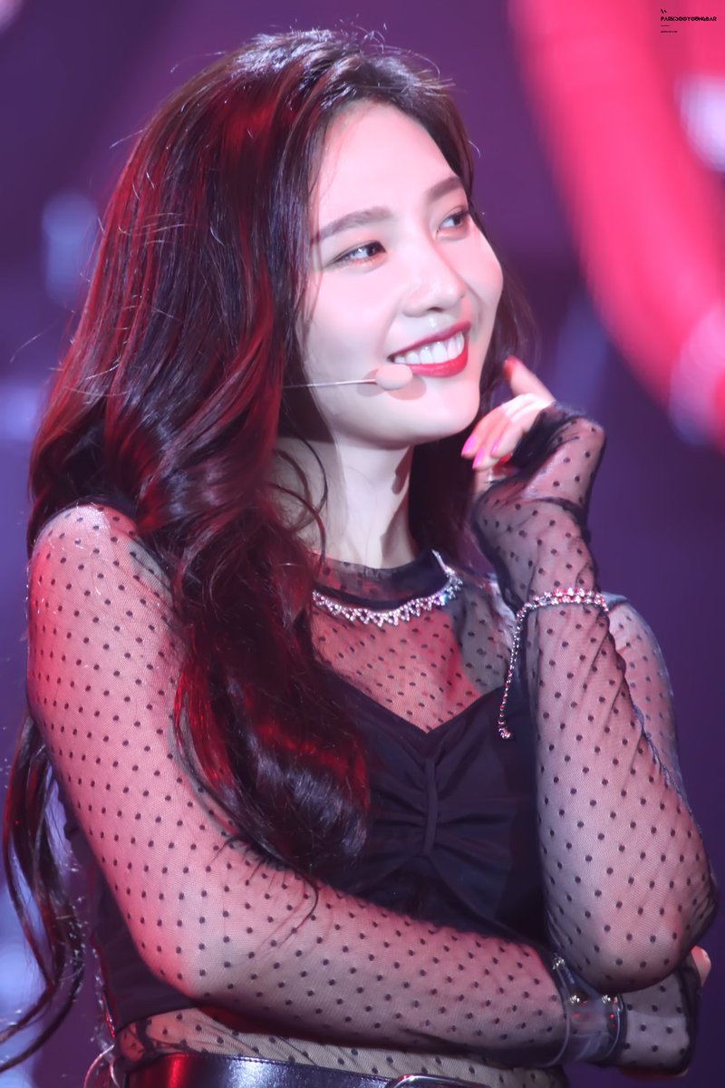 레드벨벳의 큐티섹시갓 둥둥이 조이.jpg | 인스티즈