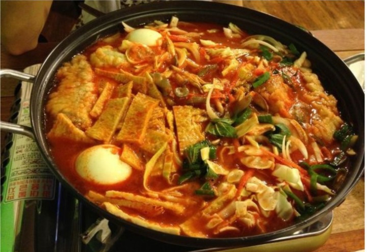 떡볶이 취향은?? 국물 많은 밀 떡볶이 vs 걸쭉한 쌀 떡볶이 vs 즉석 떡볶이 | 인스티즈