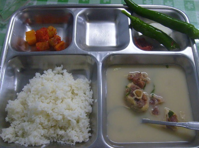 개인적으로 최고존엄이라고 생각하는 군대 짬밥 식단.jpg | 인스티즈